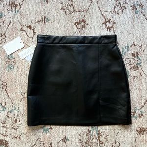 Aritiza Wilfred Leather Skirt